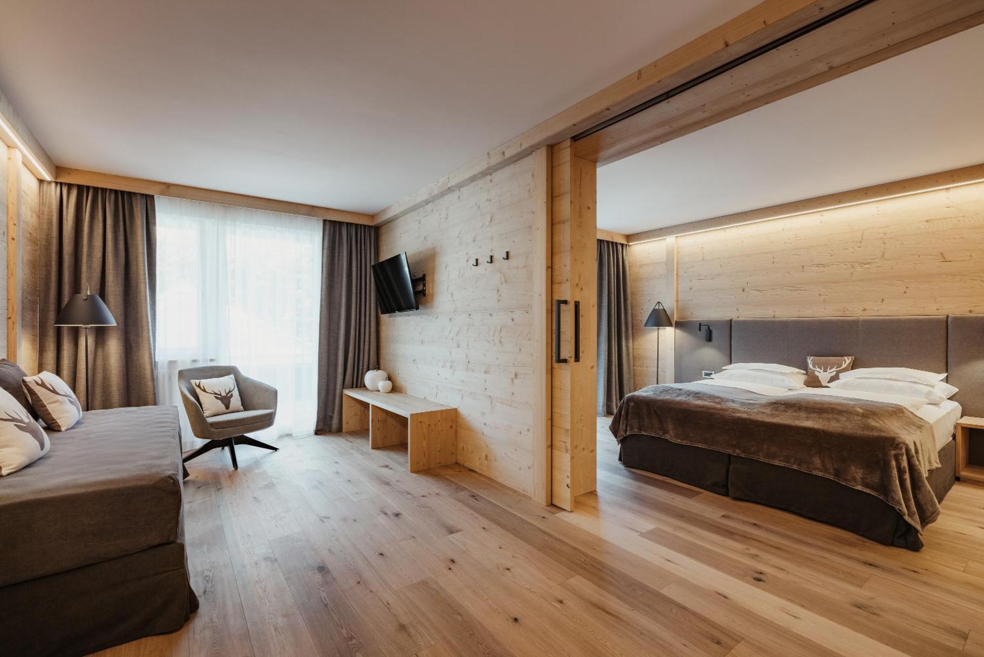 לה וילה Hotel Antines מראה חיצוני תמונה